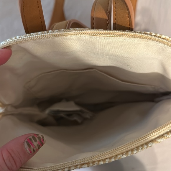 New Roxy back pack - Picture 3 of 4